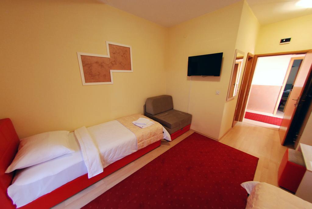 Hotel Arizona Sarajevo Lukavica Eksteriør bilde