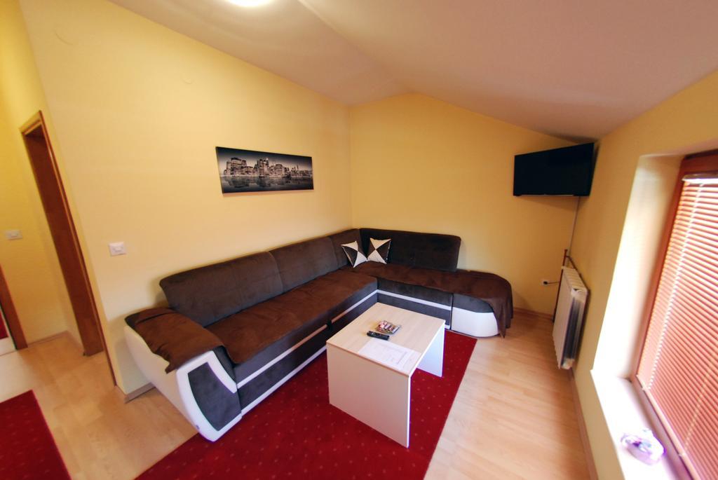 Hotel Arizona Sarajevo Lukavica Eksteriør bilde