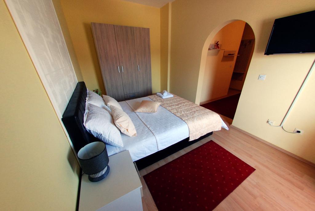 Hotel Arizona Sarajevo Lukavica Eksteriør bilde