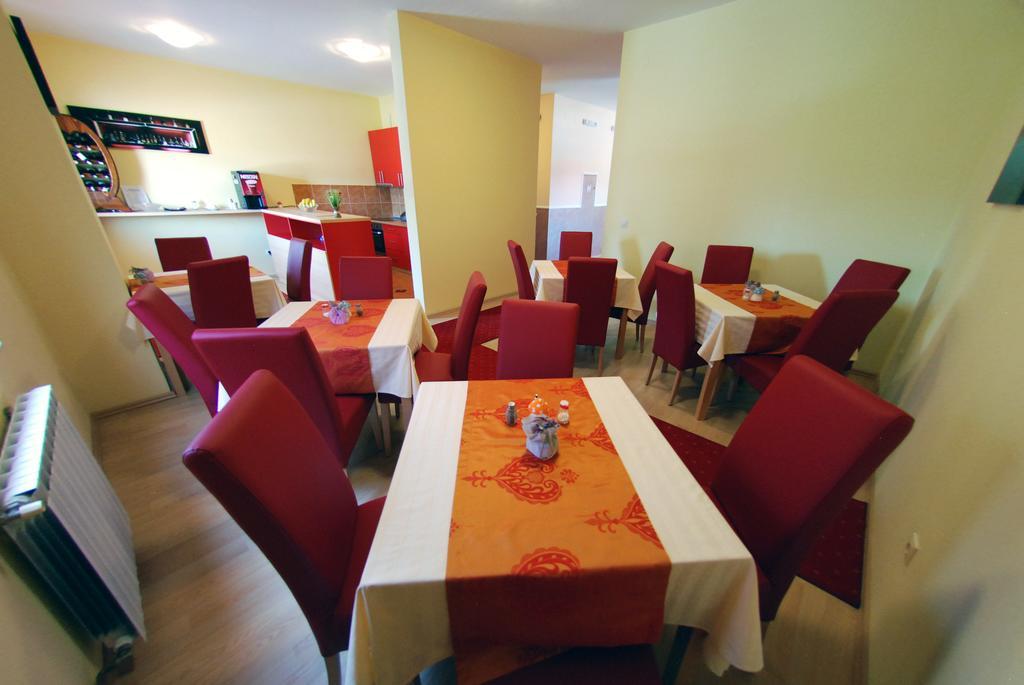 Hotel Arizona Sarajevo Lukavica Eksteriør bilde
