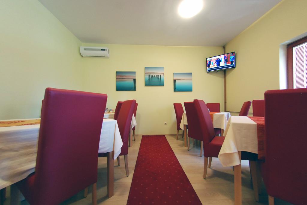 Hotel Arizona Sarajevo Lukavica Eksteriør bilde